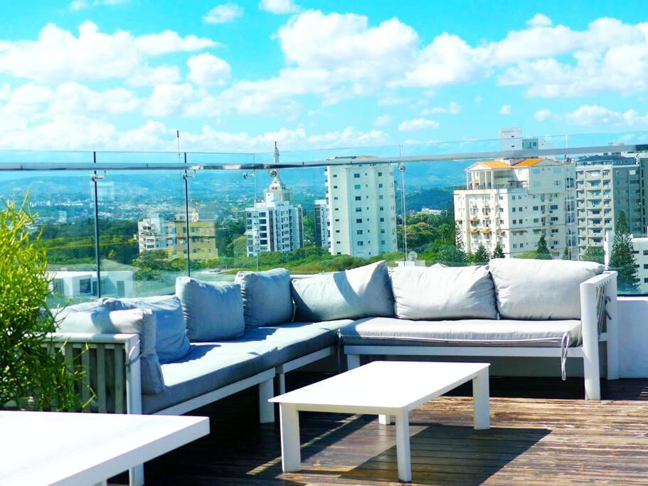 Suites Room Soha II Сантьяго-де-лос-Кабальерос Экстерьер фото