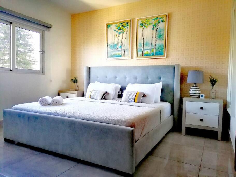 Suites Room Soha II Сантьяго-де-лос-Кабальерос Экстерьер фото